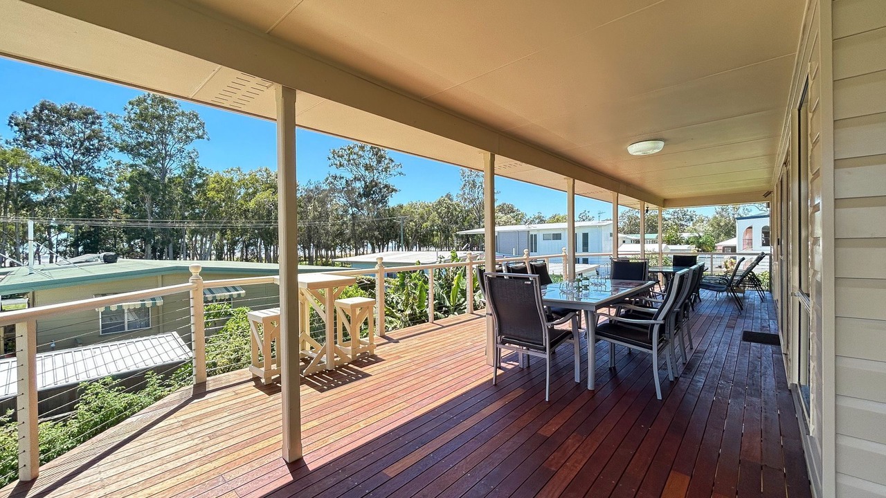 Photo of Outdoor in Traviston