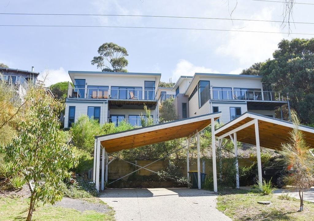 Photo of Others in Lorne