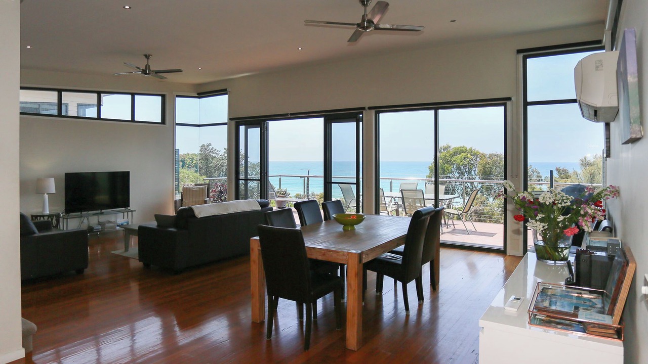 Photo of Others in Lorne