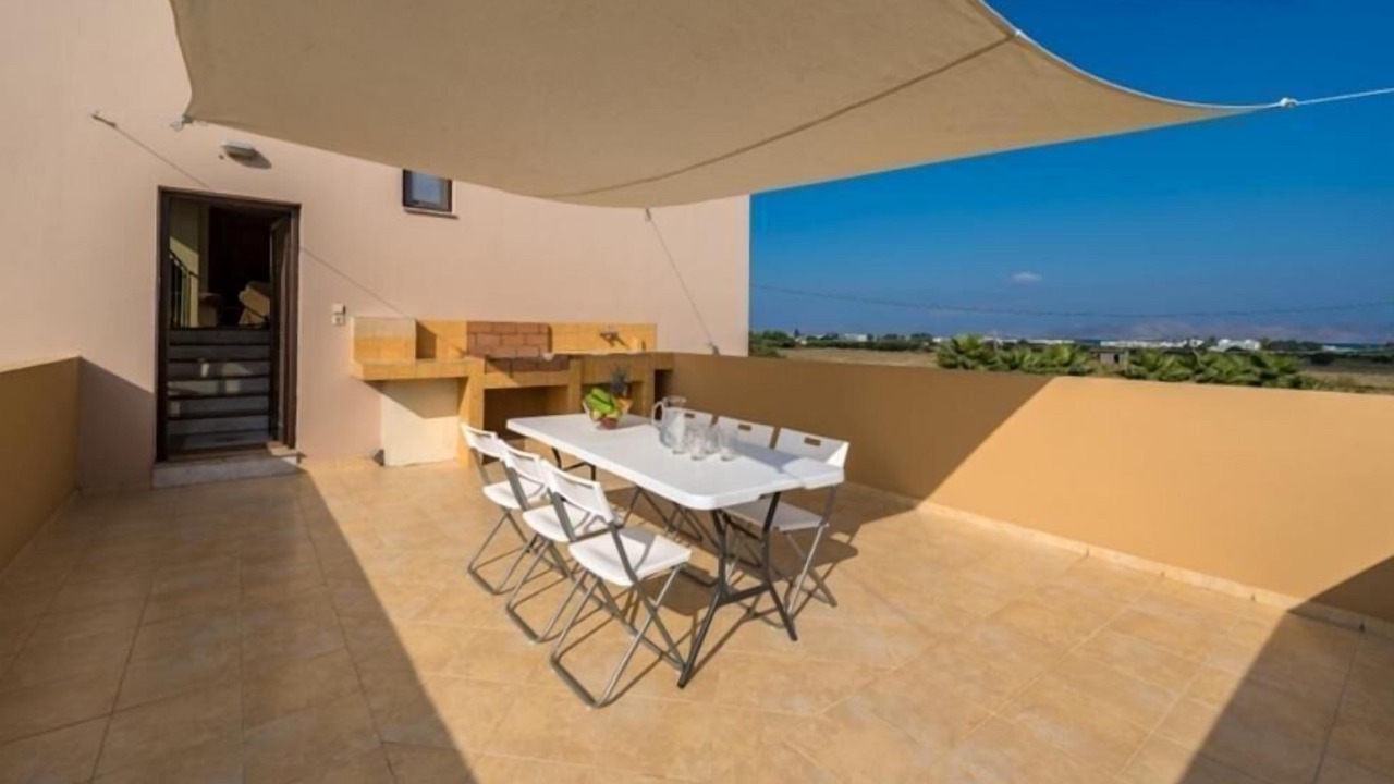 Photo of Outdoor in Tingaki