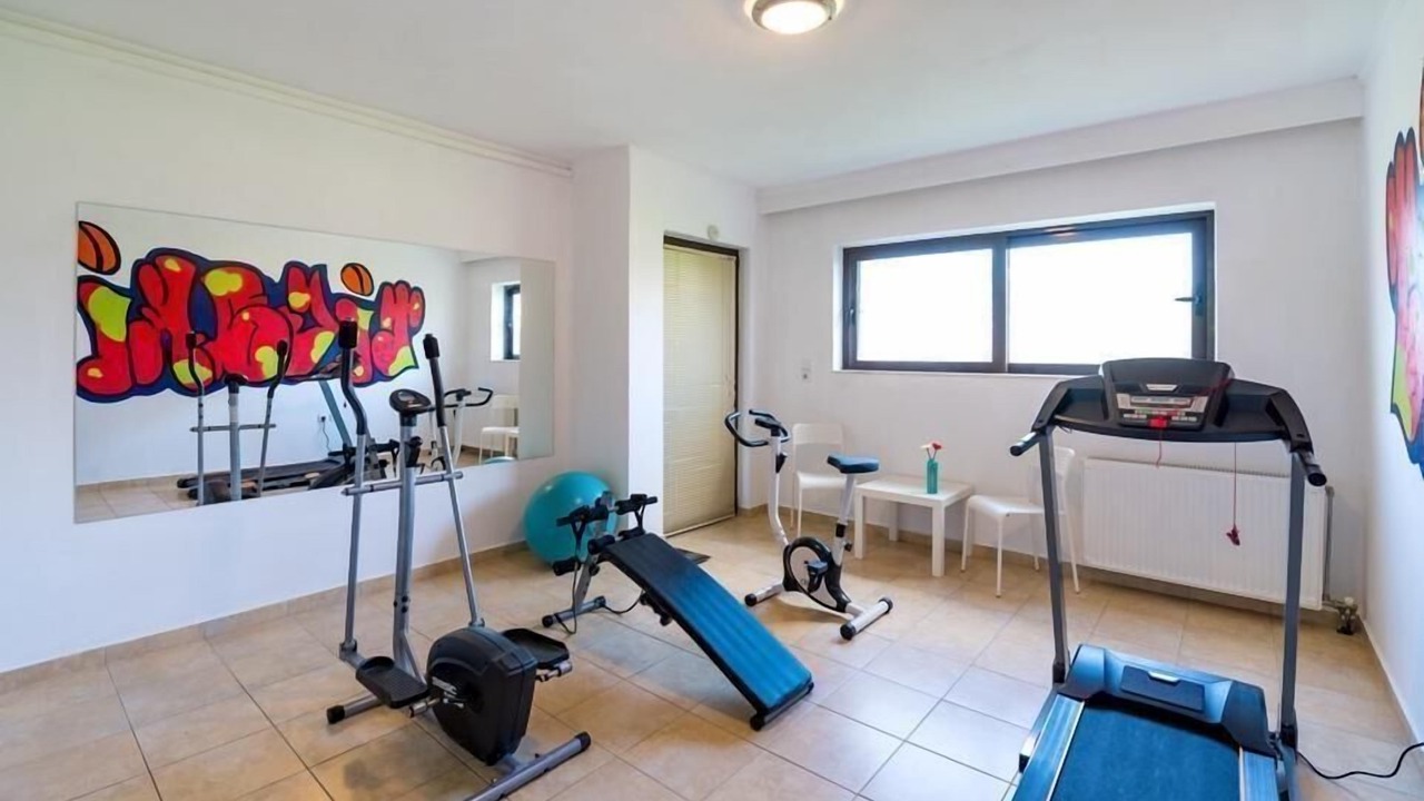 Photo of Others in Tingaki