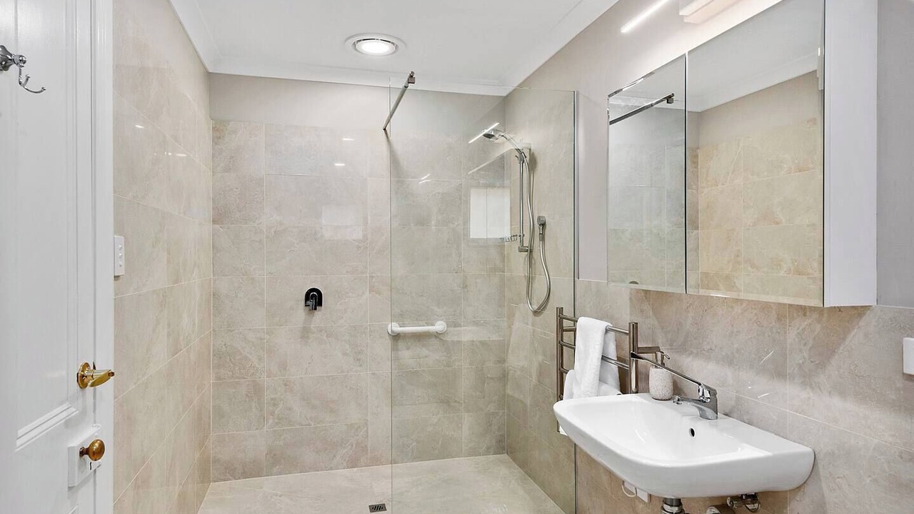 Photo of Bathroom in Battery Point