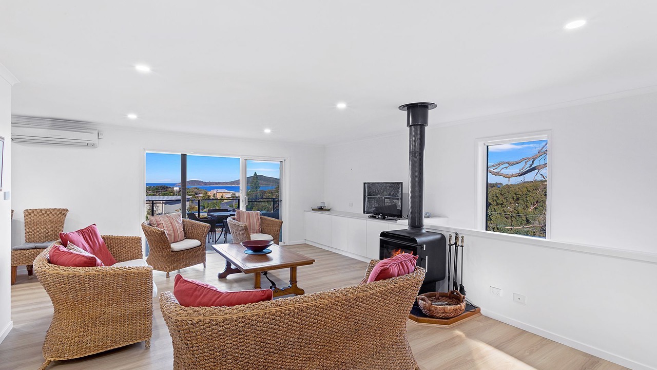 Photo of Livingroom in Fingal Bay