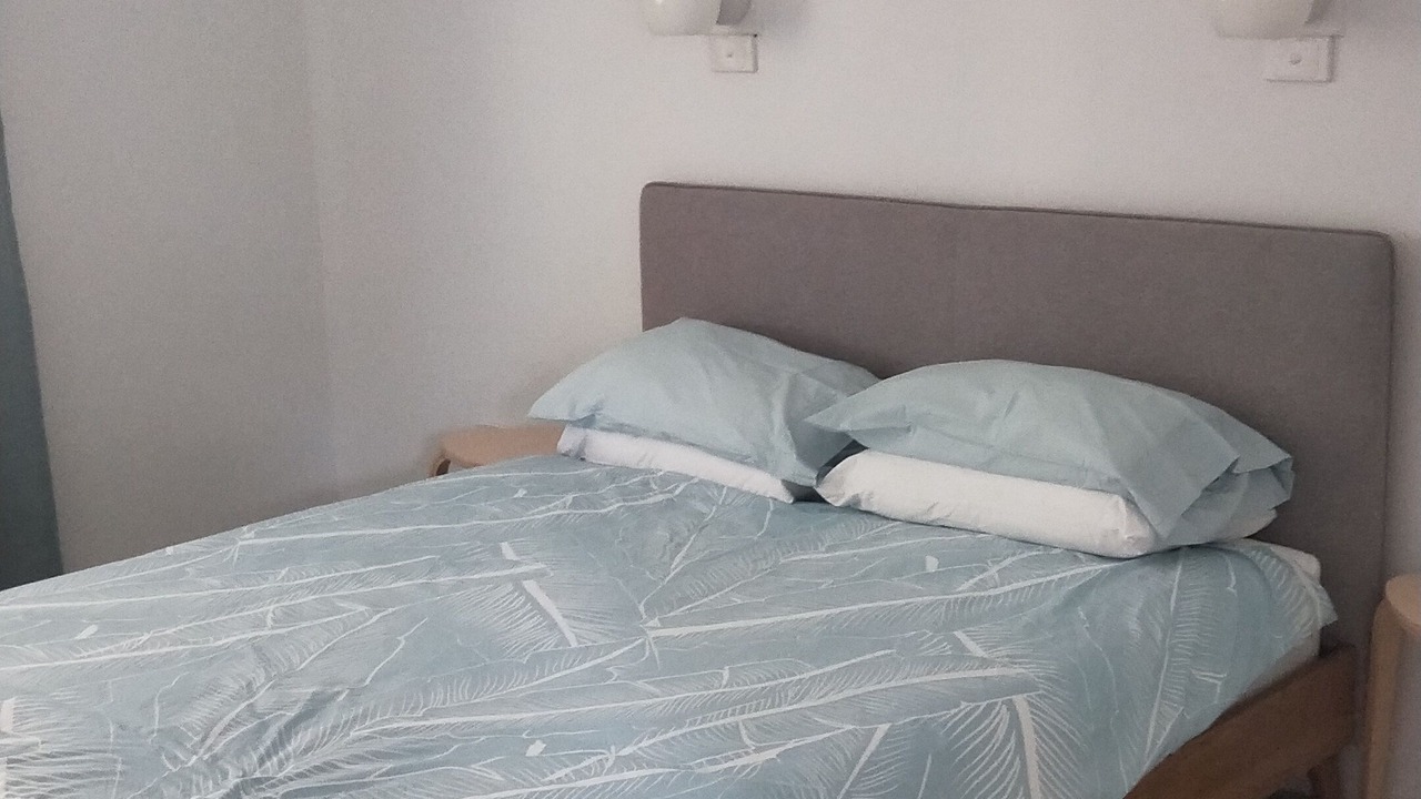 Photo of Bedroom in Golden Beach