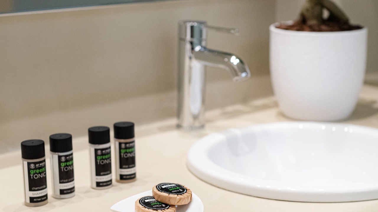 Photo of Bathroom in Paleopolis