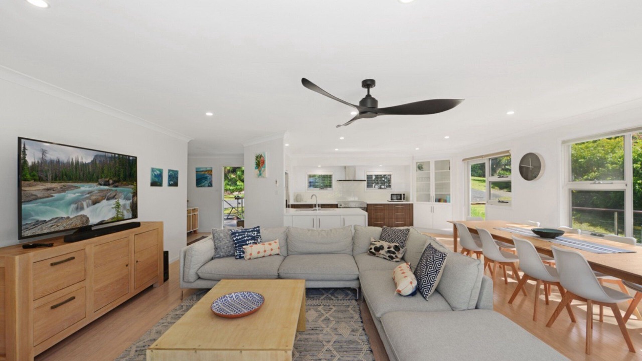 Photo of Livingroom in Macmasters Beach