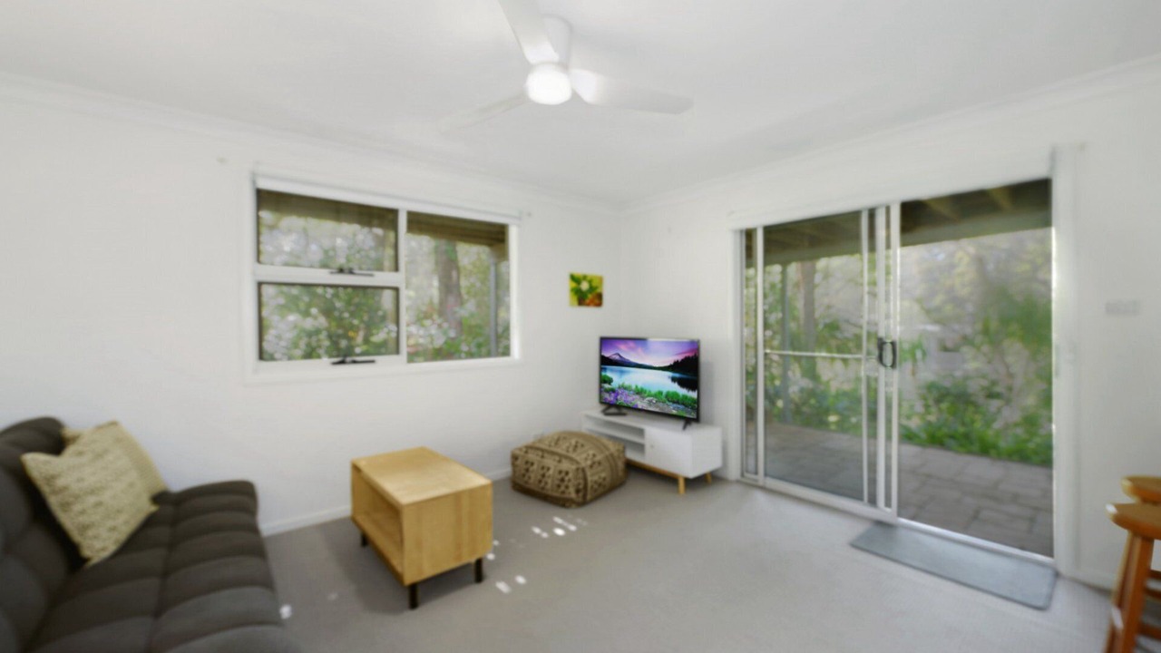 Photo of Livingroom in Macmasters Beach