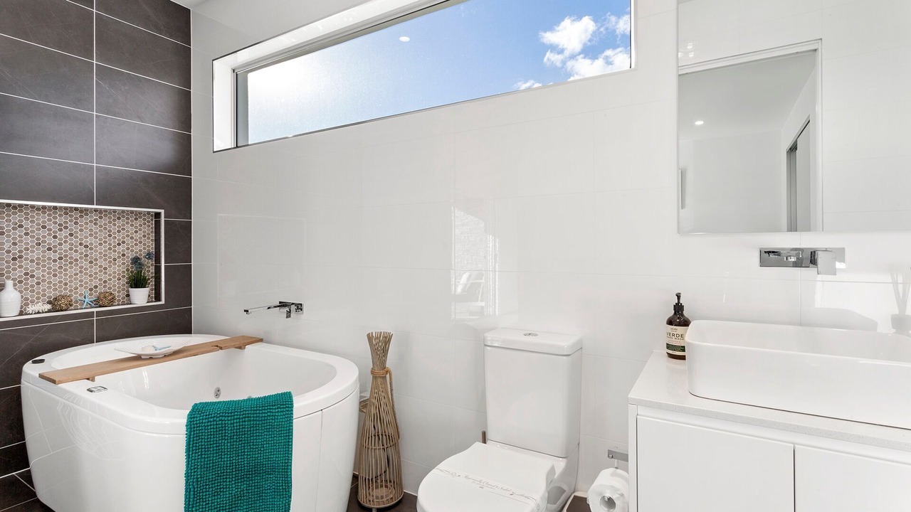 Photo of Bathroom in Salamander Bay
