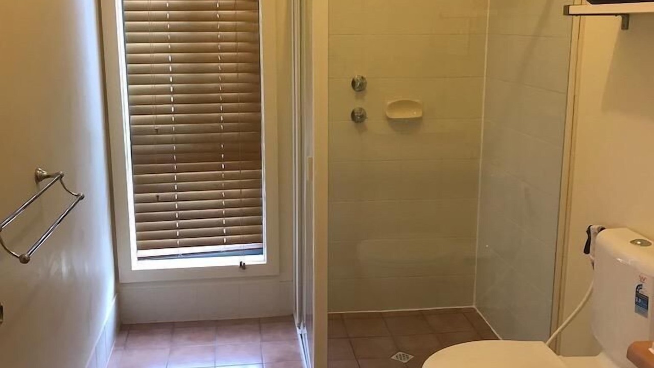 Photo of Bathroom in Warrenben