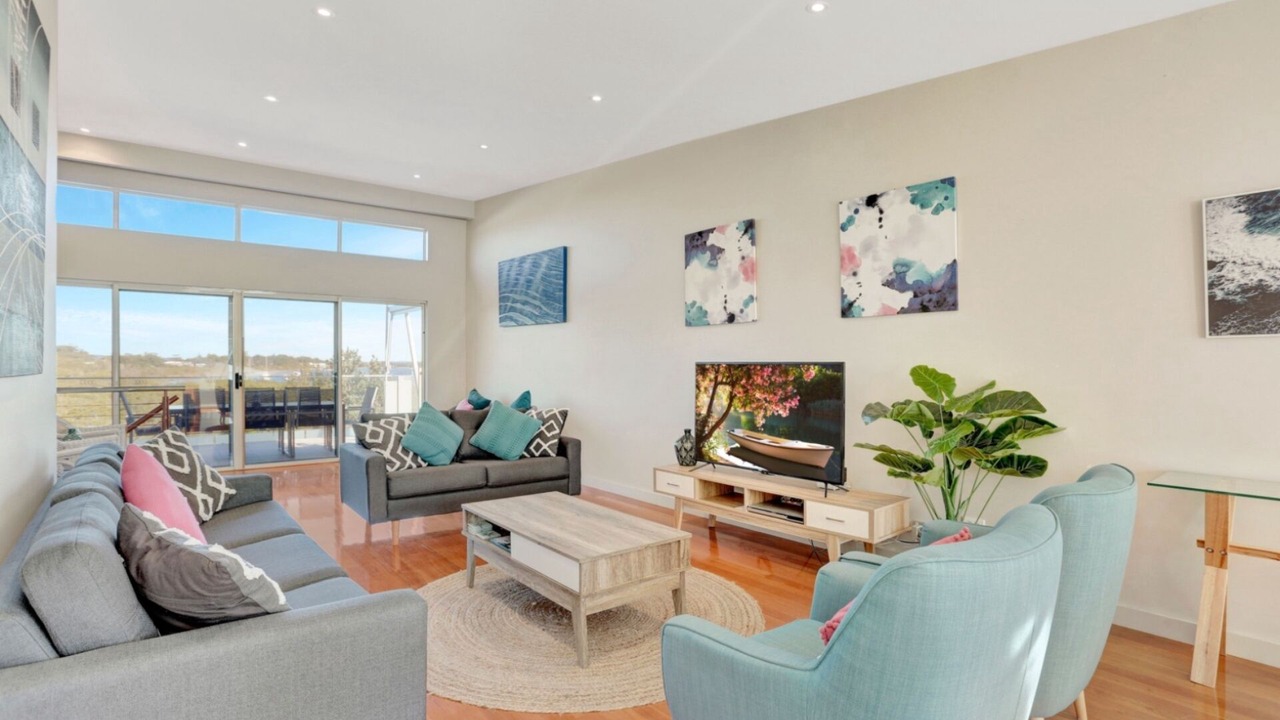 Photo of Livingroom in Hawks Nest