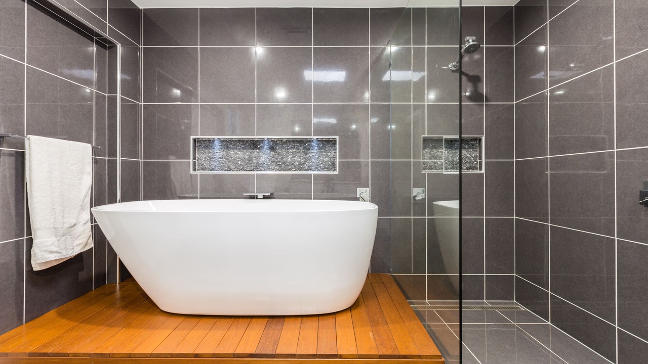 Photo of Bathroom in Holloways Beach
