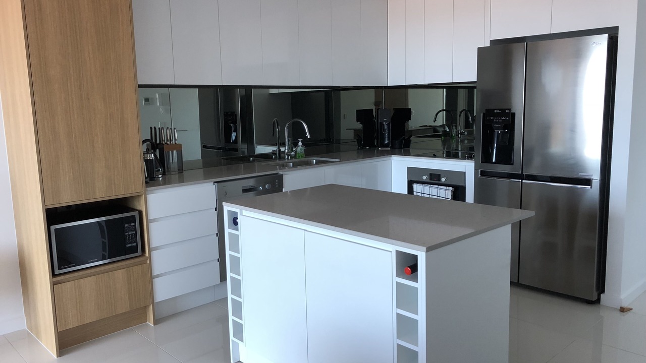 Photo of Kitchen in Mermaid Waters