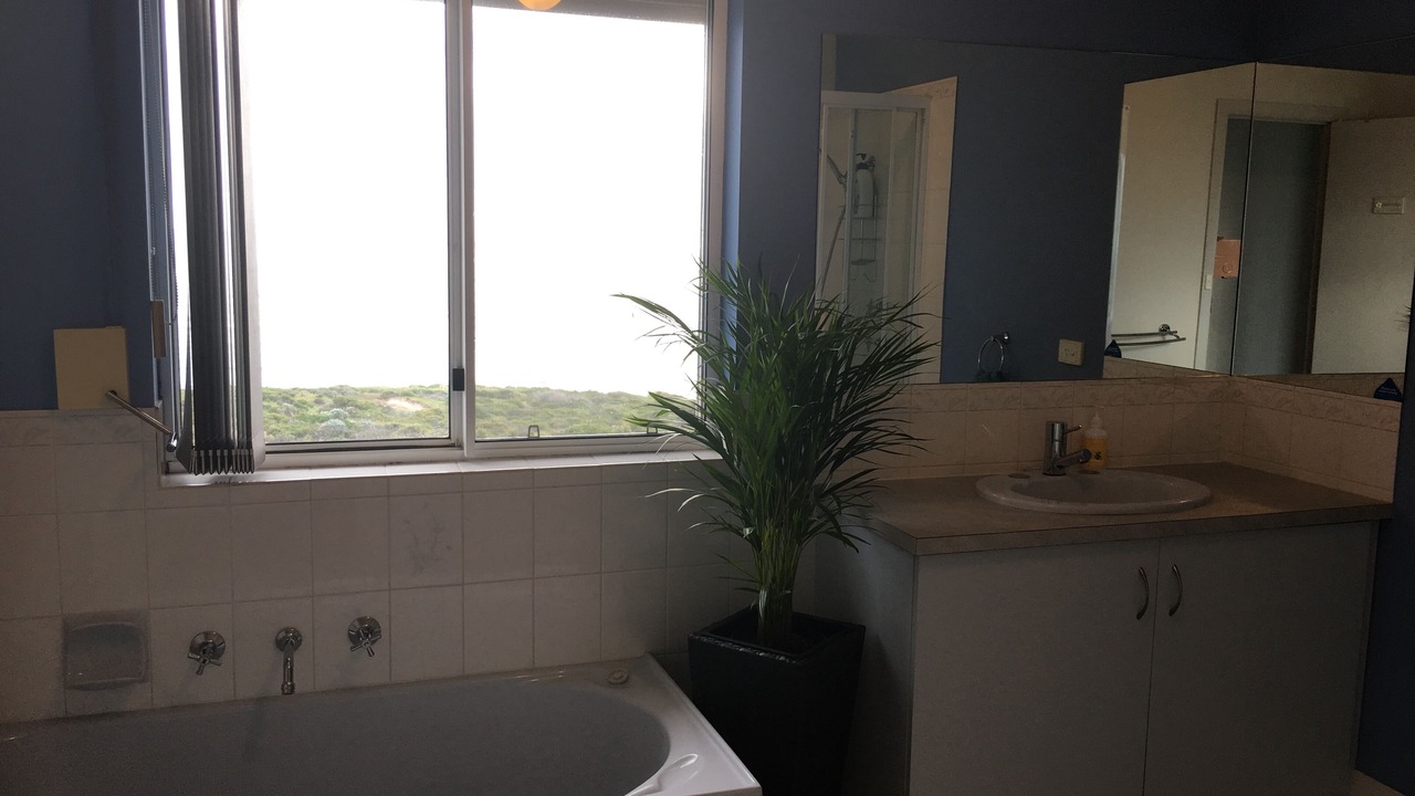 Photo of Bathroom in Moana