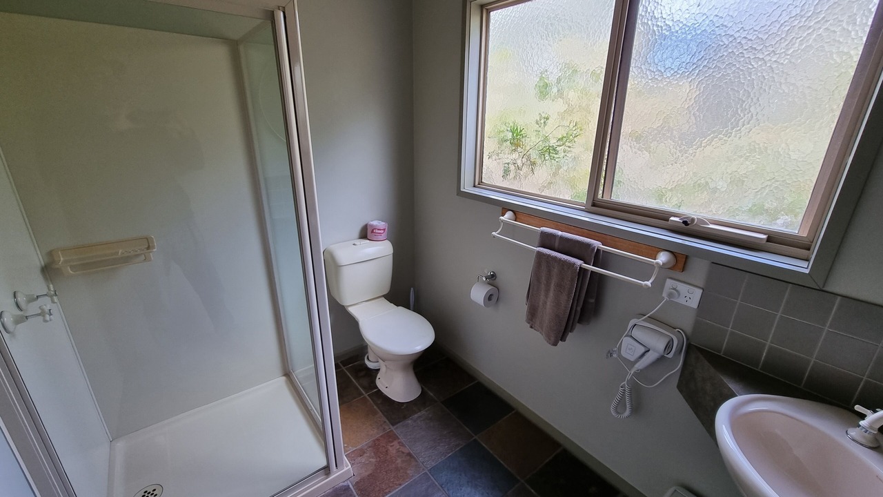 Photo of Bathroom in Halls Gap