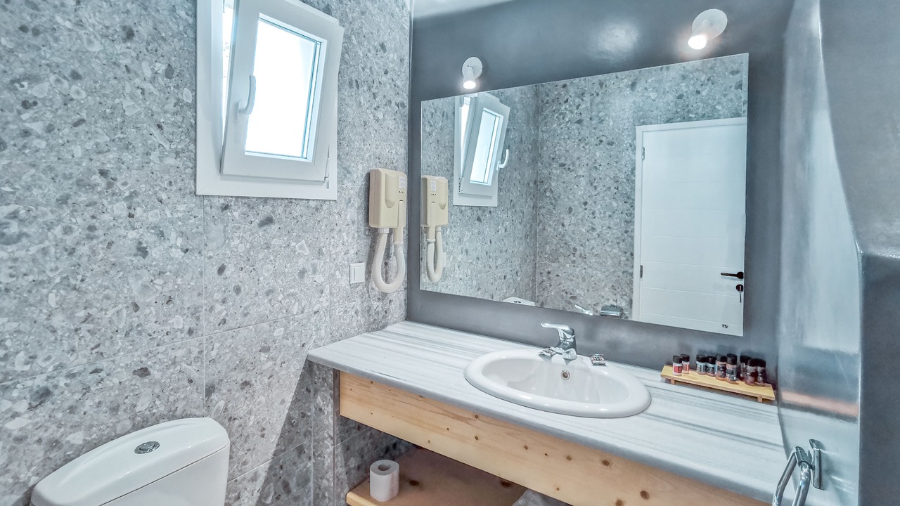 Photo of Bathroom in Batsi