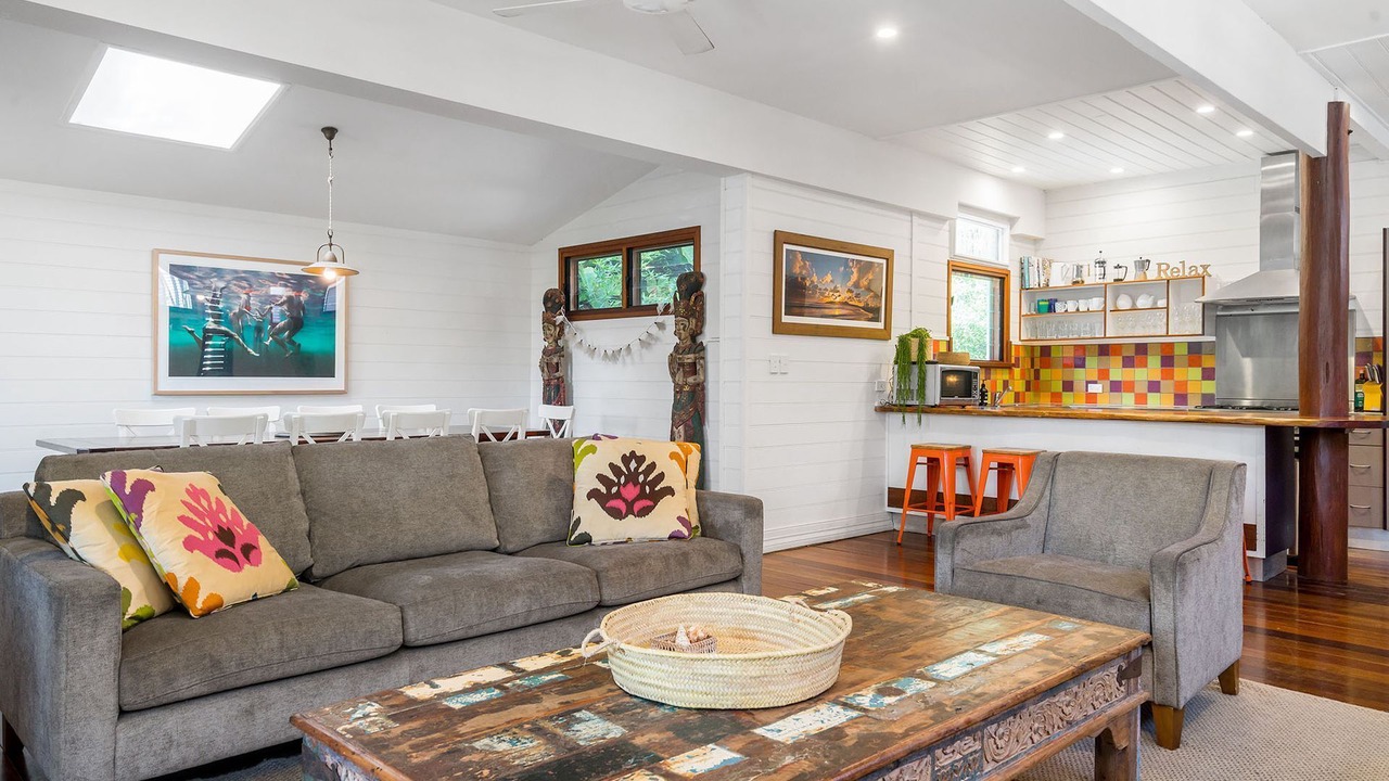 Photo of Livingroom in Belongil