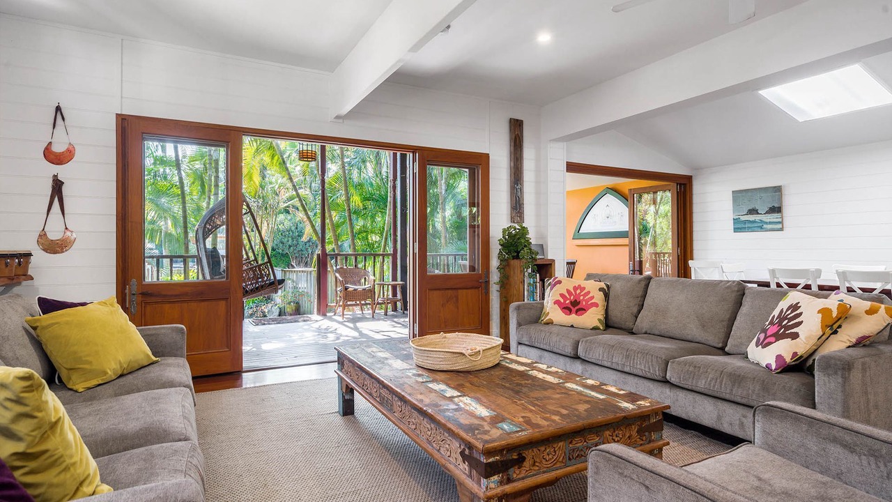 Photo of Livingroom in Belongil