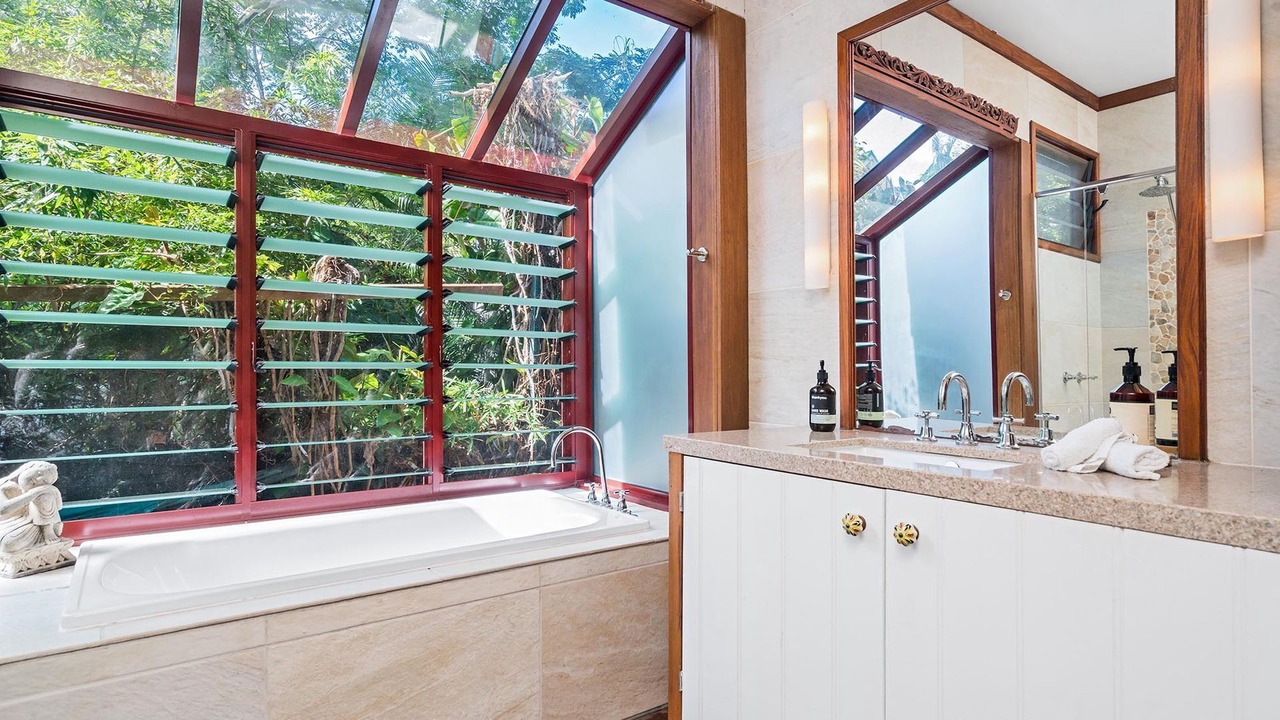 Photo of Bathroom in Belongil