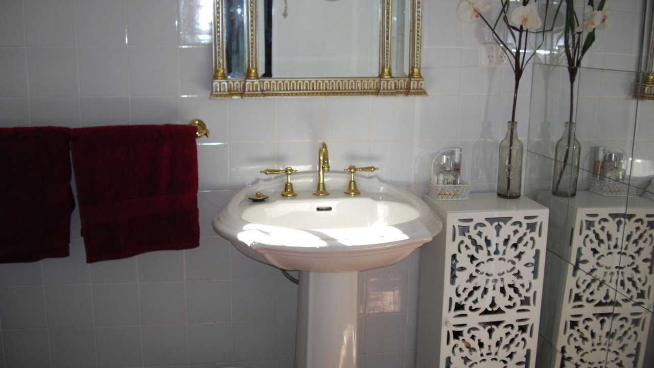 Photo of Bathroom in Broken Hill