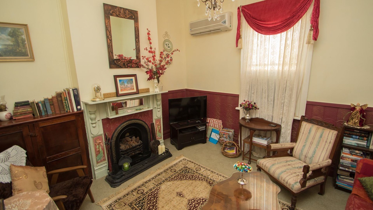 Photo of Livingroom in Broken Hill