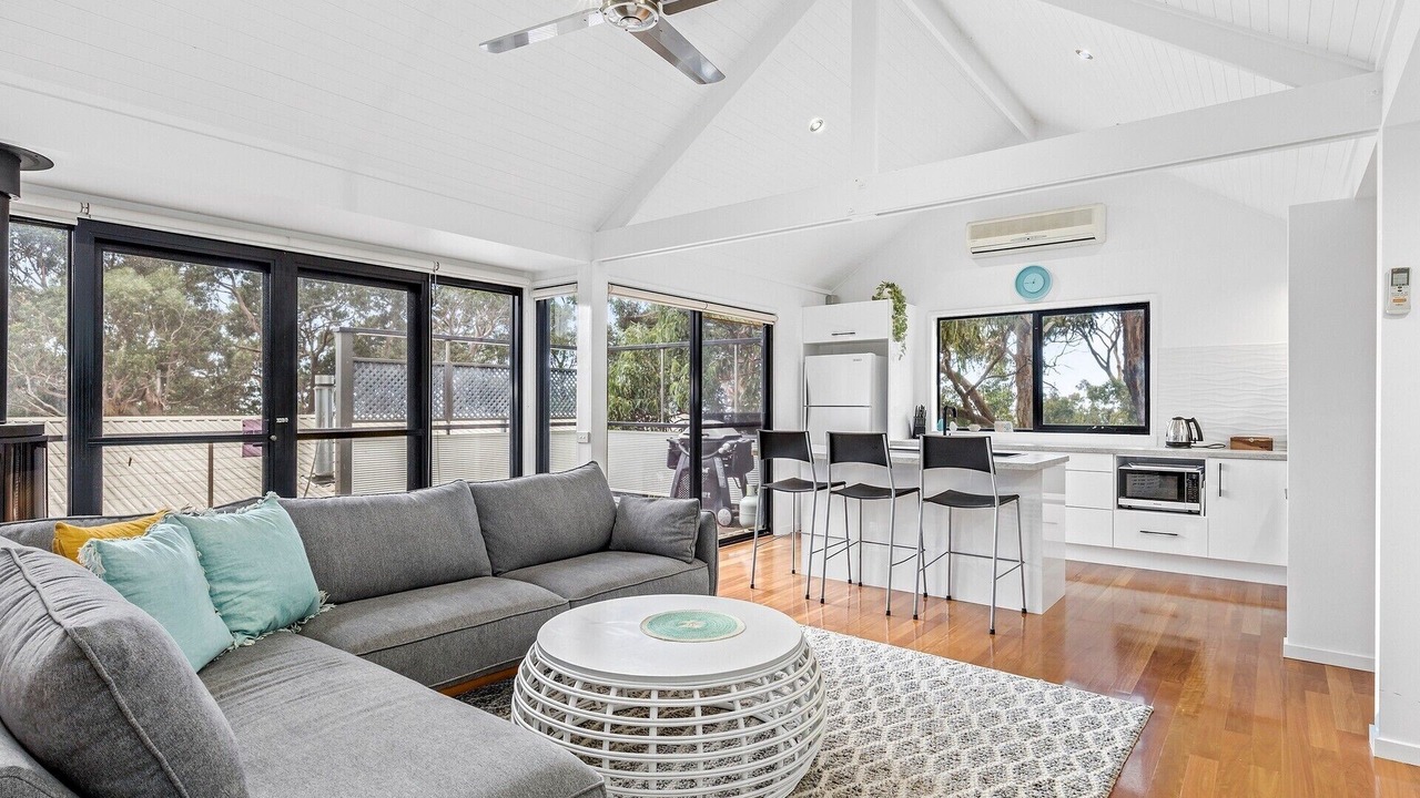 Photo of Livingroom in Kennett River