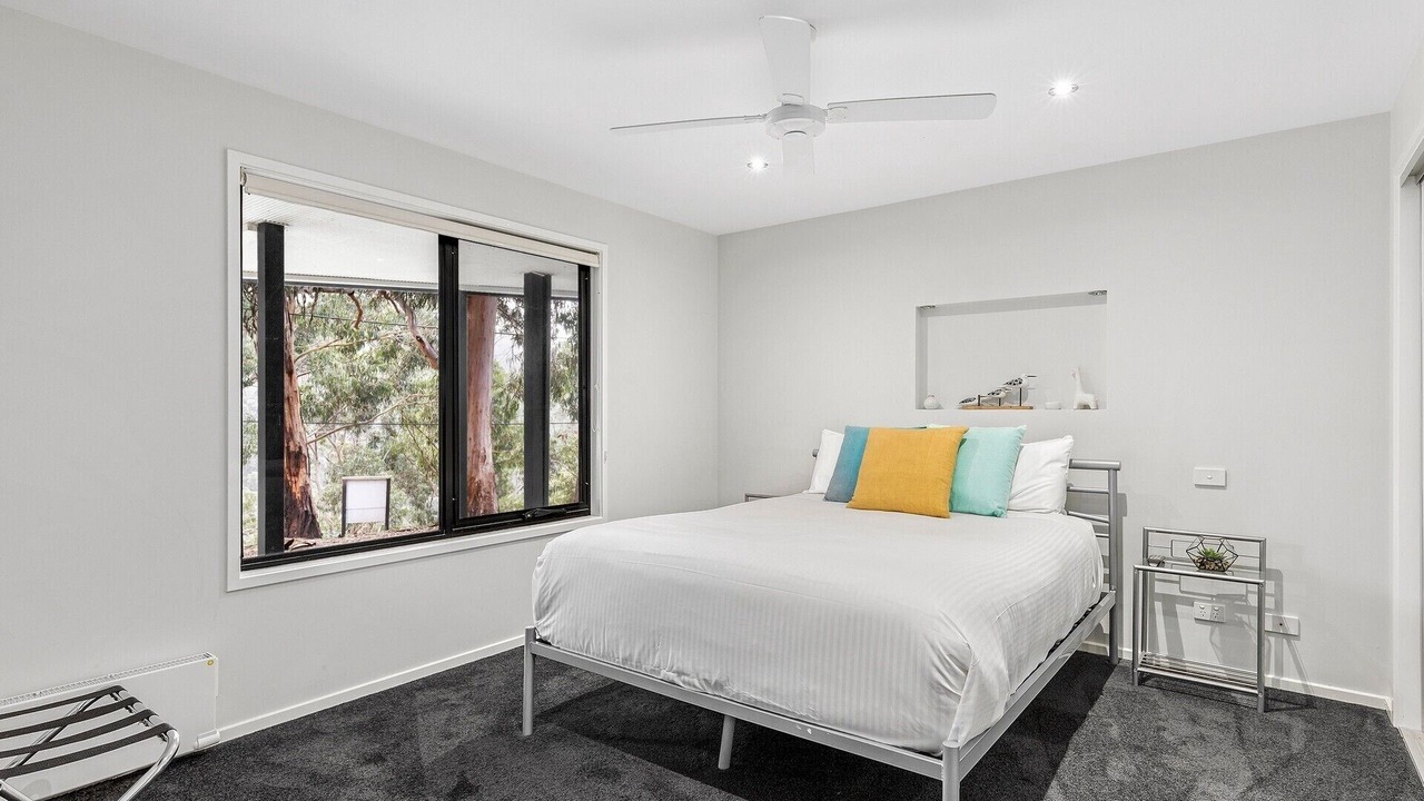 Photo of Bedroom in Kennett River