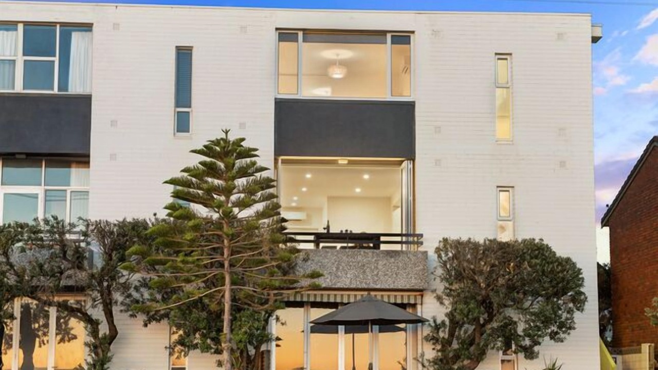Photo of Patio Balcony in West Beach