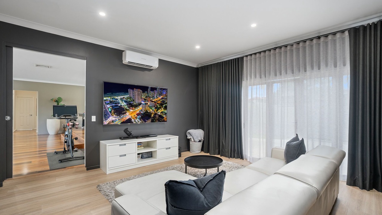 Photo of Livingroom in Bundall