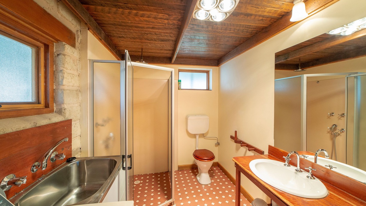 Photo of Bathroom in Halls Gap
