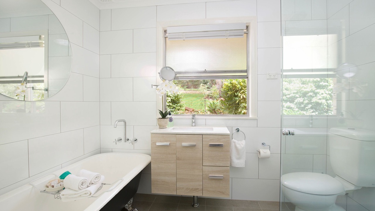 Photo of Bathroom in Wentworth Falls