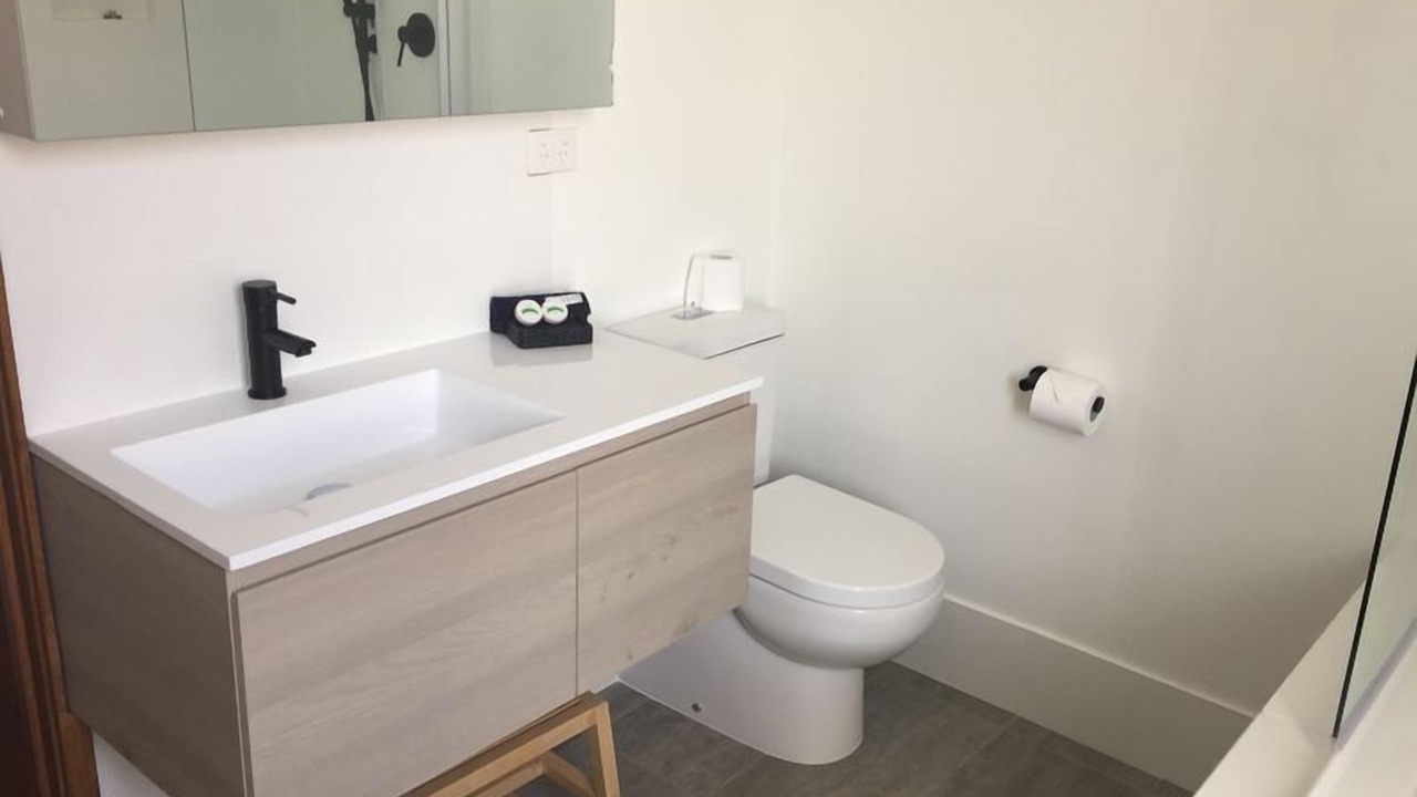 Photo of Bathroom in Leeman
