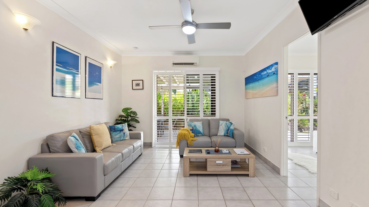 Photo of Livingroom in Clifton Beach