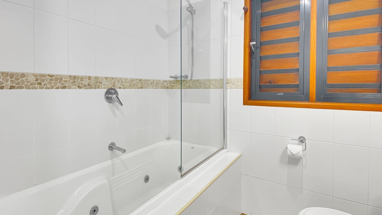 Photo of Bathroom in Nelly Bay
