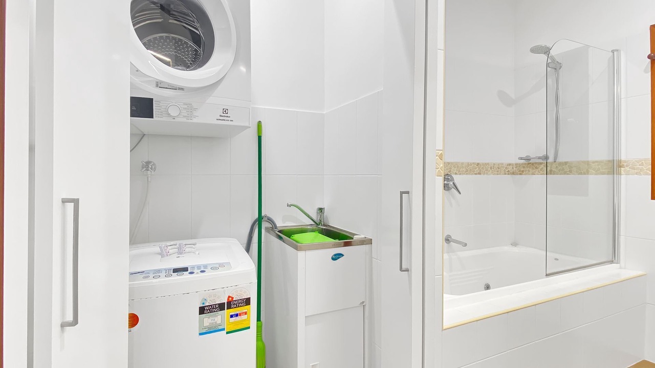 Photo of Bathroom in Nelly Bay