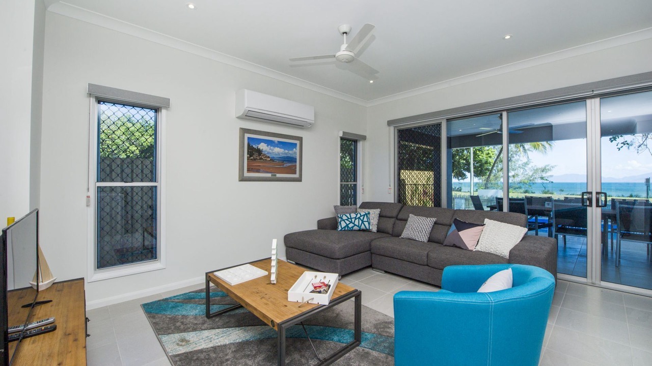 Photo of Livingroom in Picnic Bay