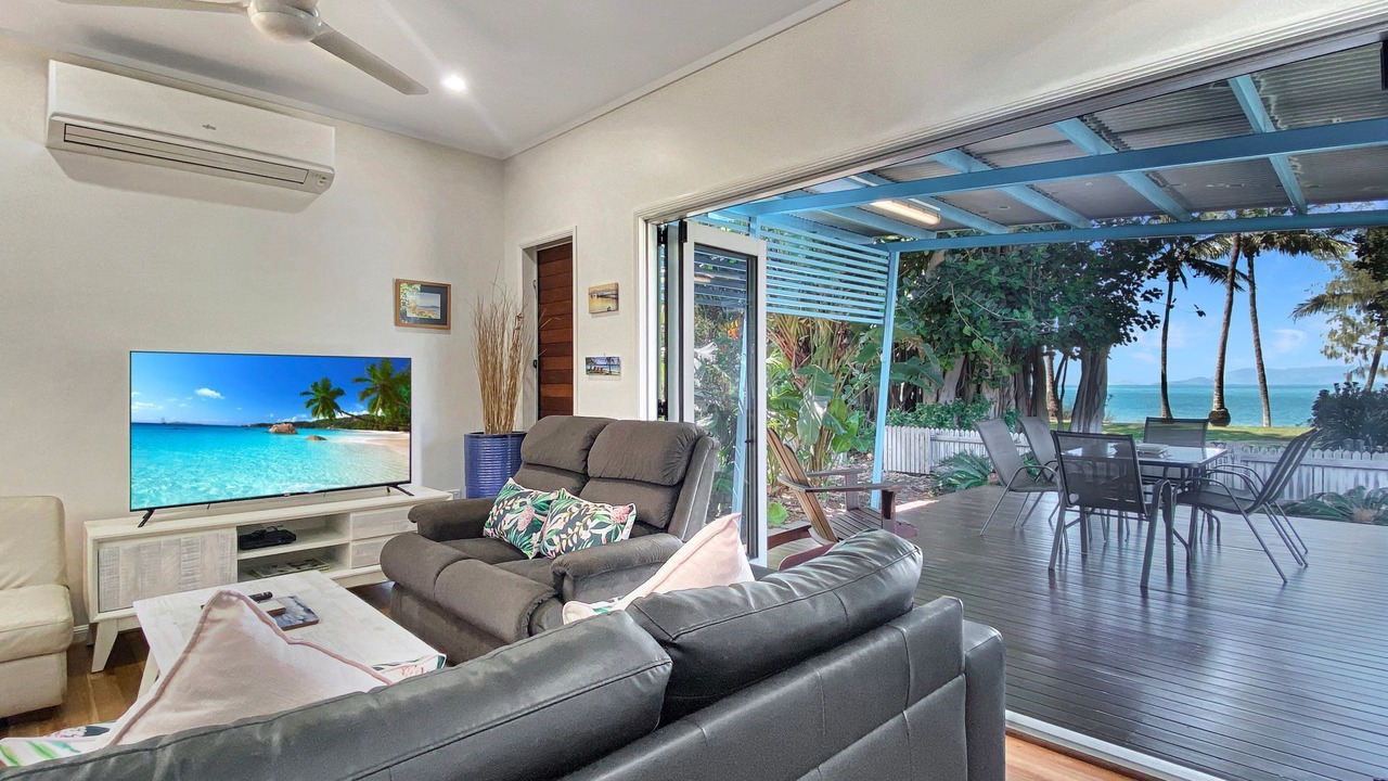 Photo of Livingroom in Picnic Bay