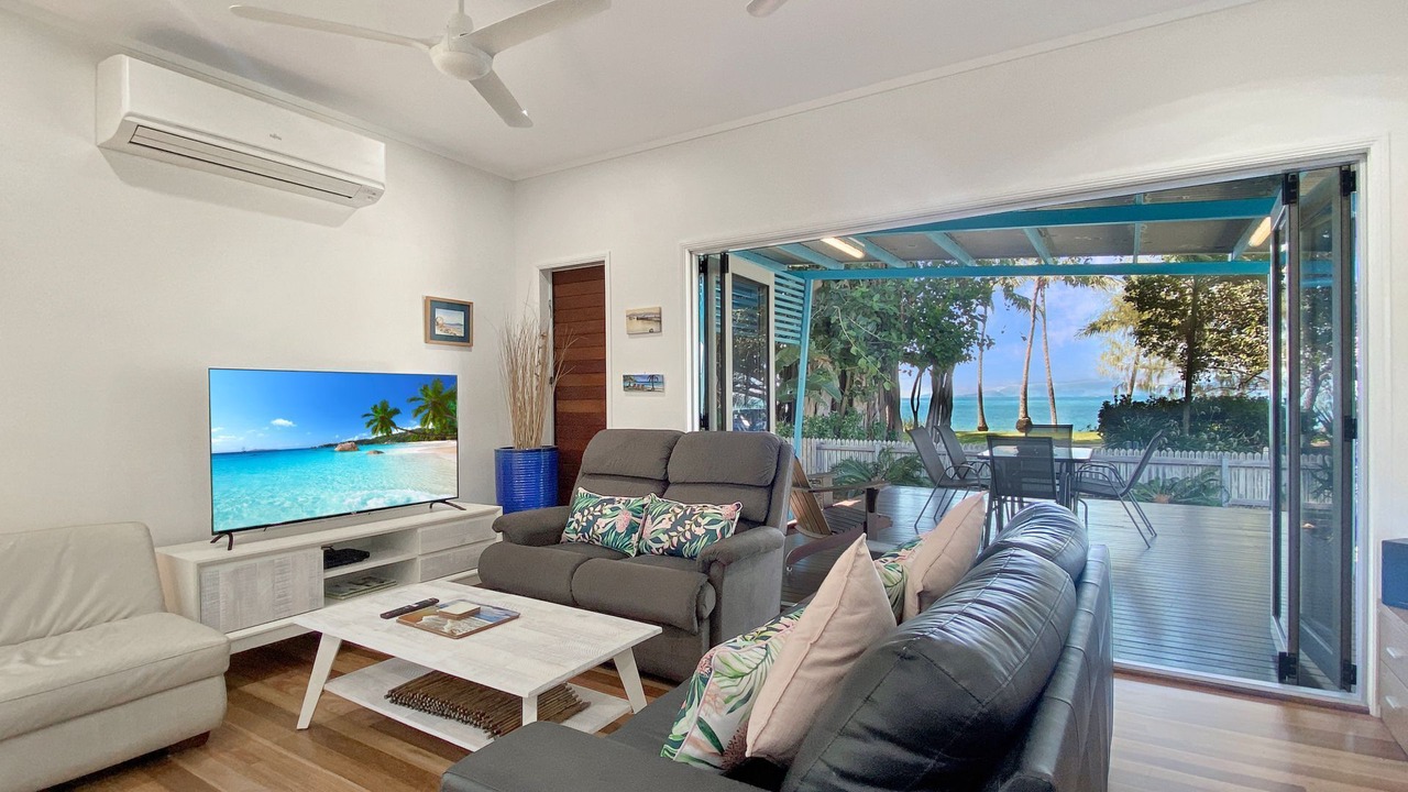 Photo of Livingroom in Picnic Bay