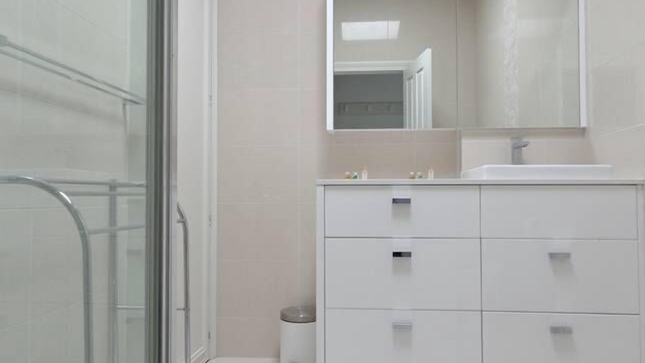 Photo of Bathroom in Sullivan's Cove