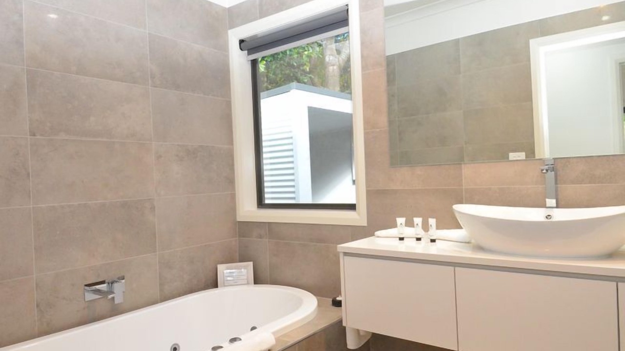 Photo of Bathroom in Halls Gap
