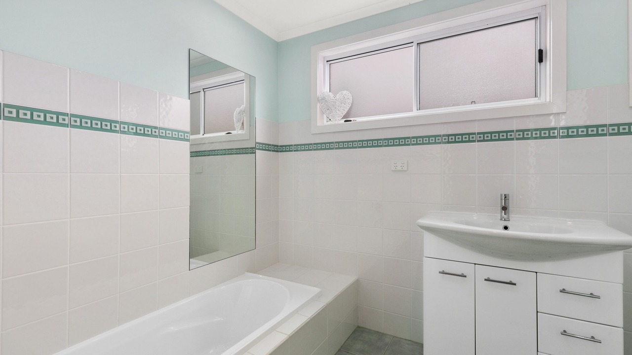 Photo of Bathroom in Ventnor