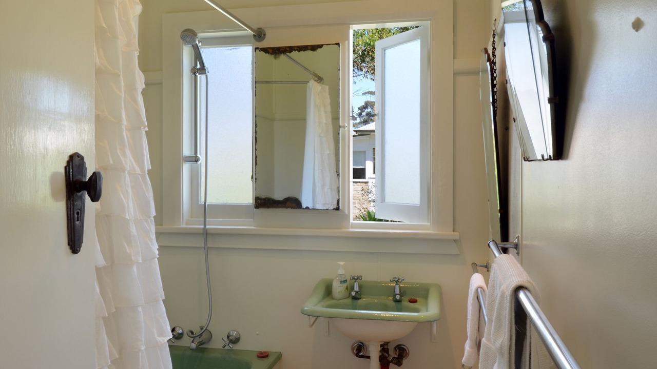 Photo of Bathroom in Erowal Bay