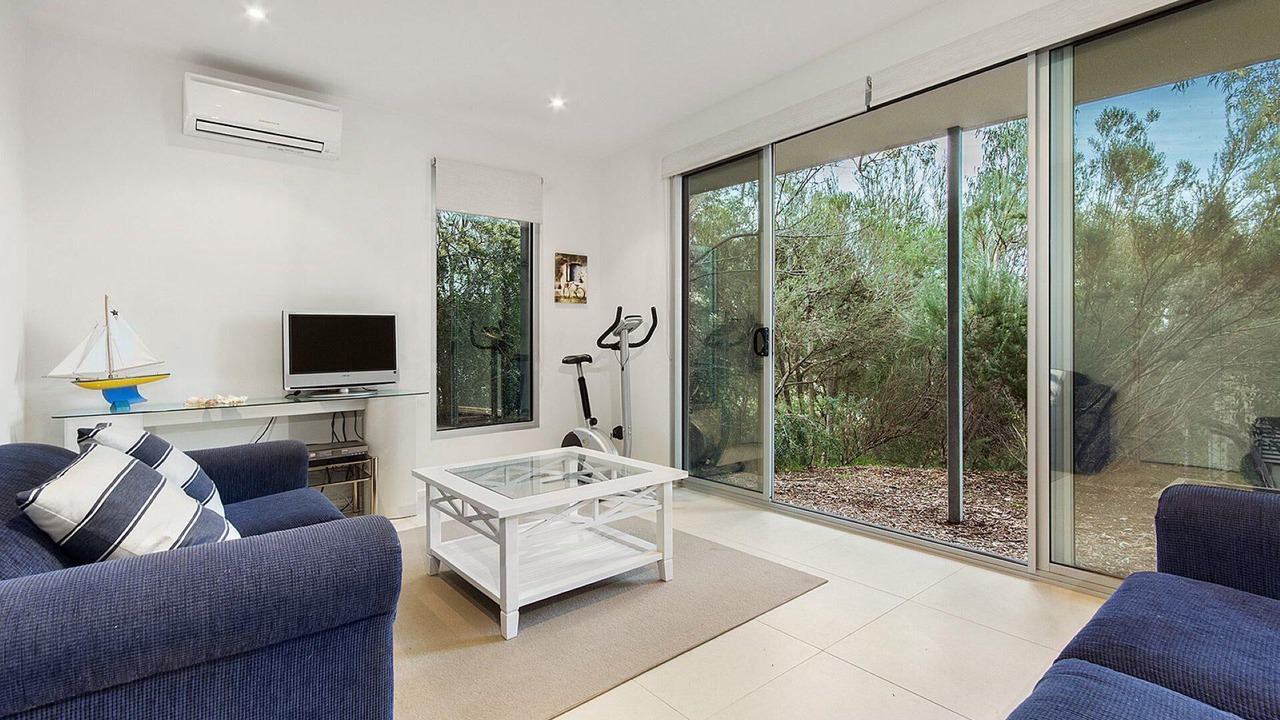 Photo of Livingroom in Lorne