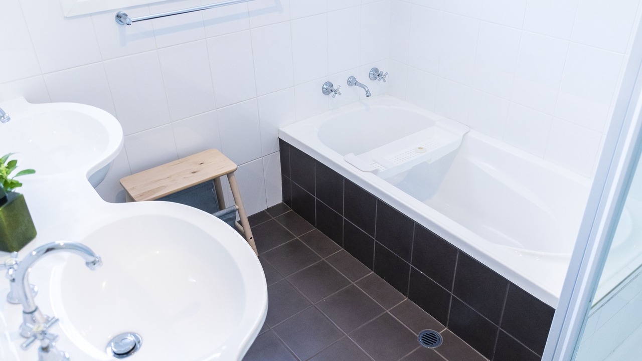 Photo of Bathroom in Narrawallee