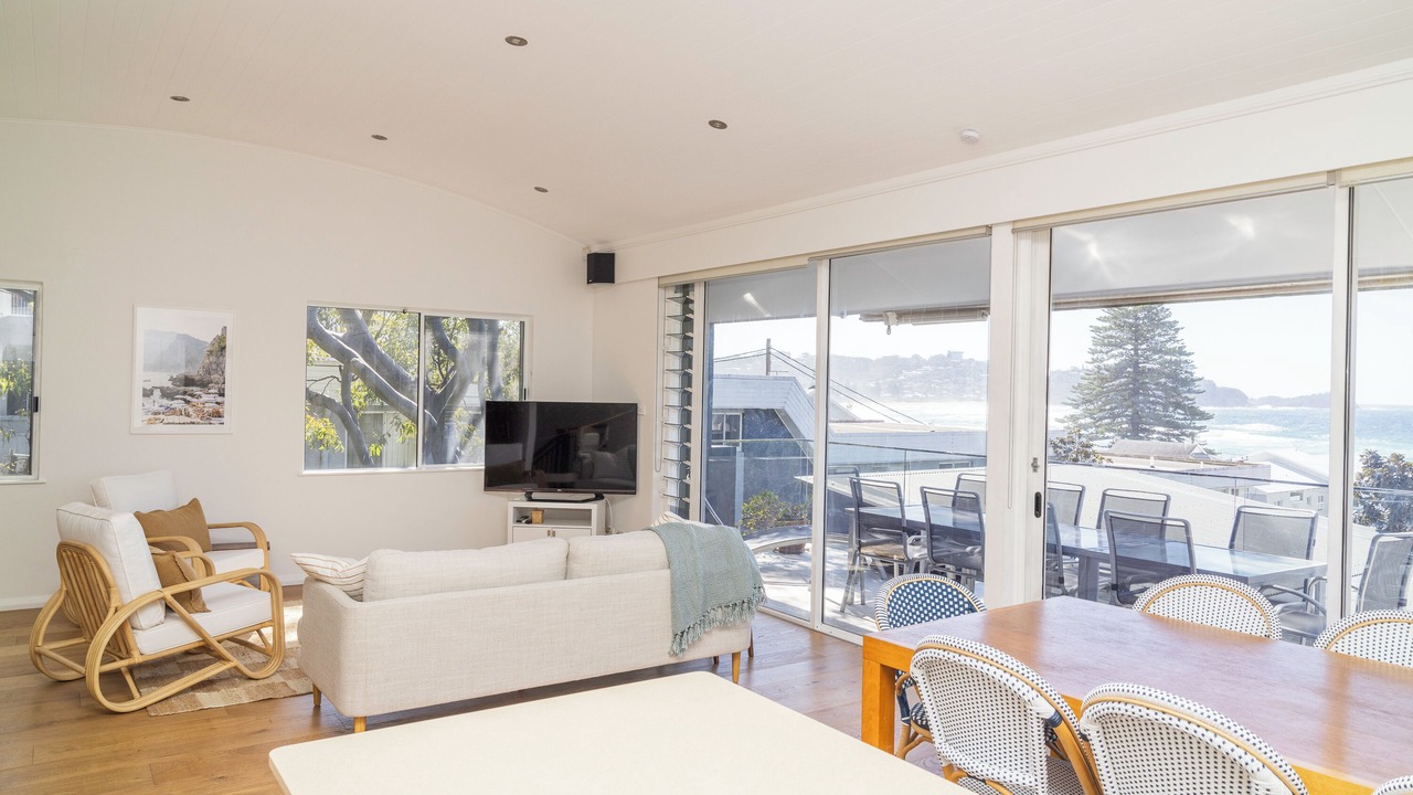 Photo of Livingroom in Avoca Beach