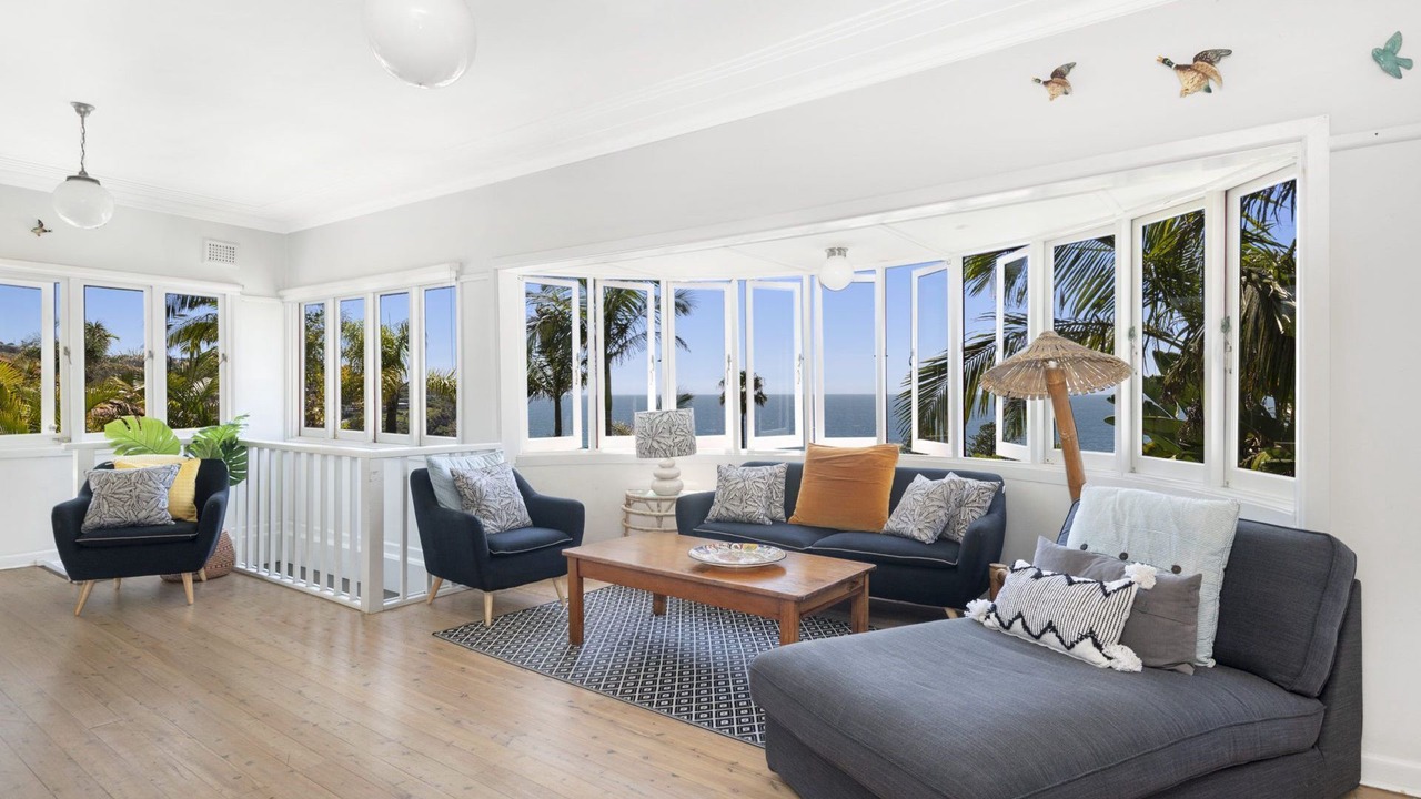 Photo of Livingroom in Whale Beach