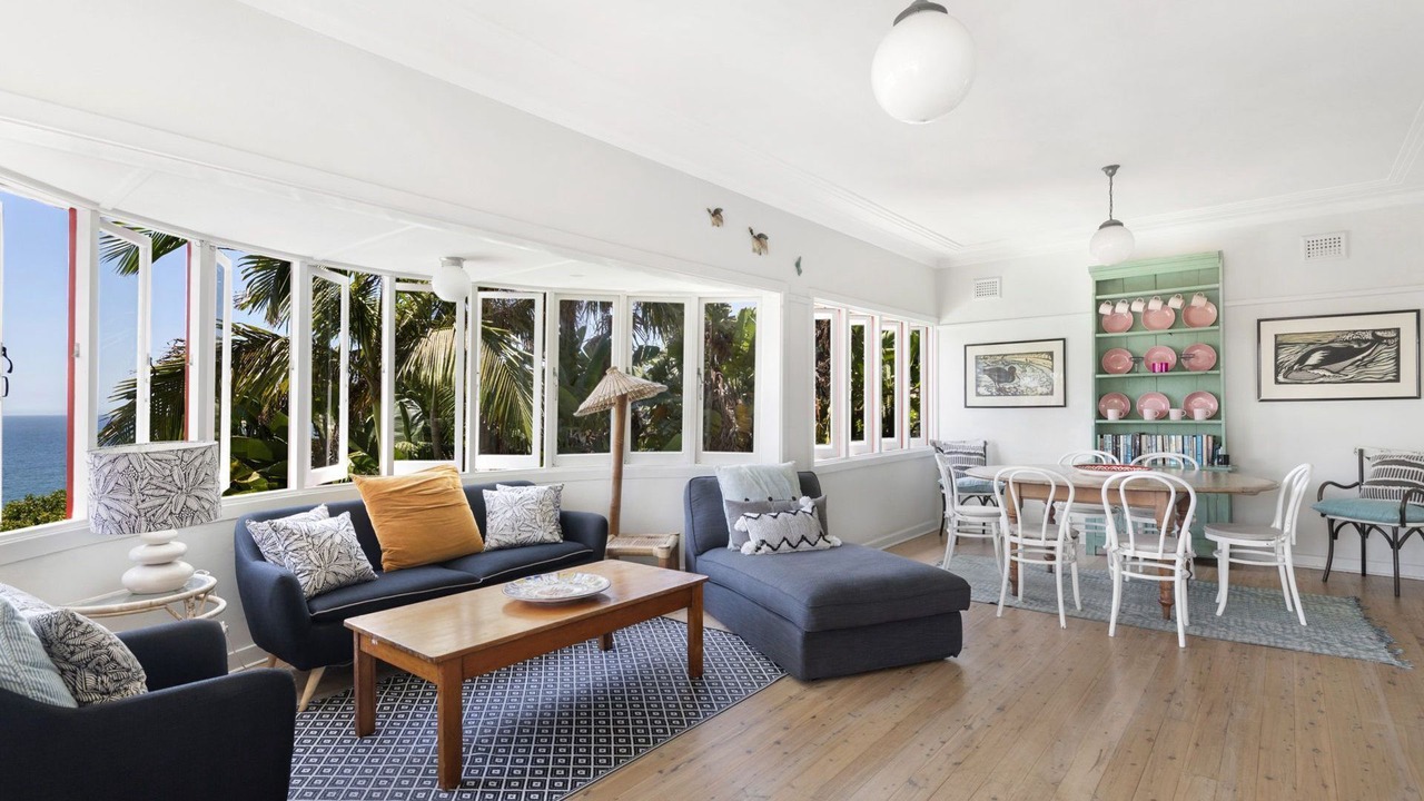 Photo of Livingroom in Whale Beach