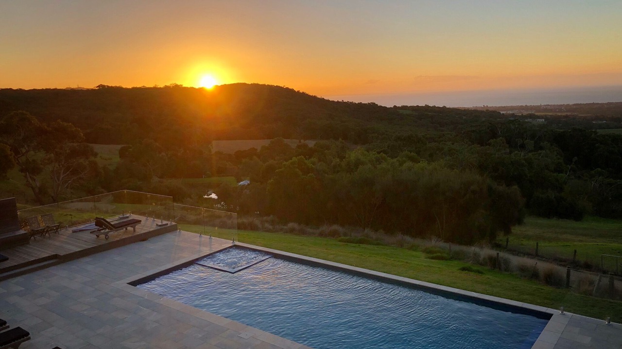Photo of Outdoor in Red Hill