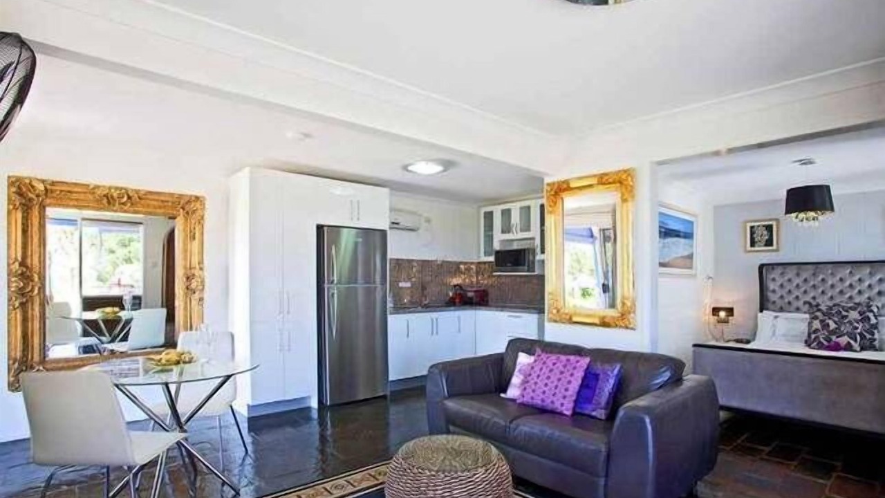 Photo of Livingroom in Seventeen Seventy