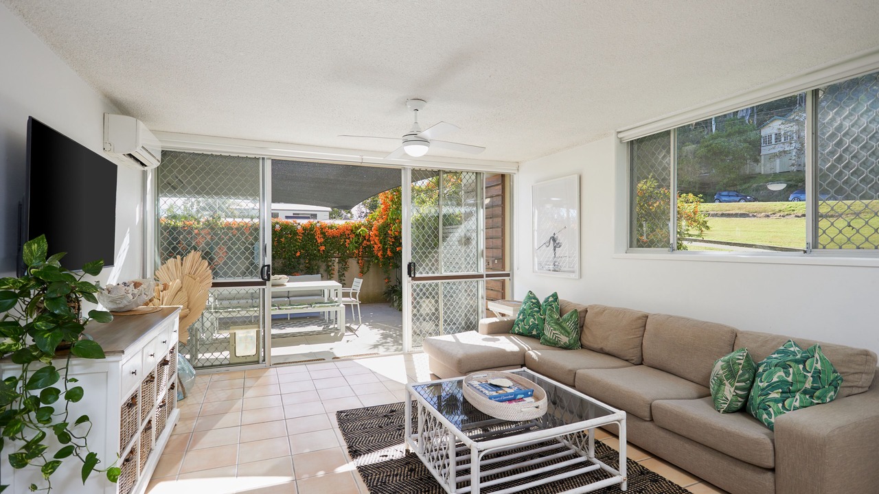 Photo of Livingroom in Burleigh Heads