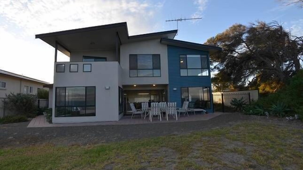 Photo of Outdoor in Kingscote